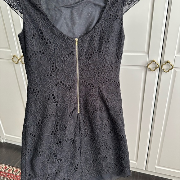 Lilly Pulitzer LBD size 2 - Picture 2 of 5